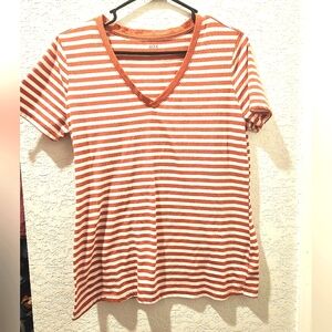 a.n.a Size M Striped Rust Orange V Neck T-Shirt